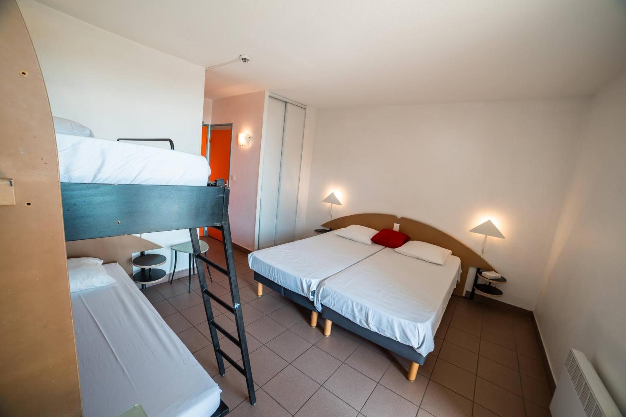 Vvf Narbonne-Plage Saint-Pierre-La-Mer Флёри Экстерьер фото